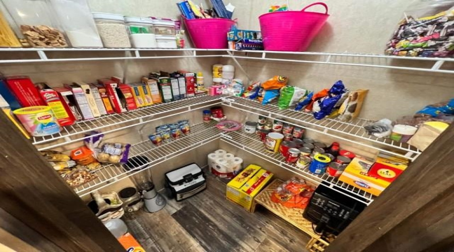 1810 Juarez Ave, Zapata, Texas 78076, 3 Bedrooms Bedrooms, 5 Rooms Rooms,2 BathroomsBathrooms,Residential,For Sale,1810 Juarez Ave,20255169