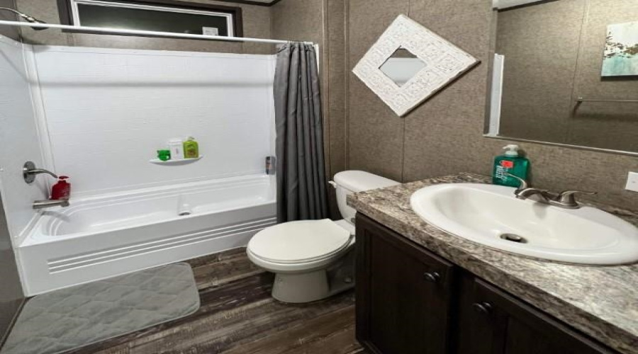 1810 Juarez Ave, Zapata, Texas 78076, 3 Bedrooms Bedrooms, 5 Rooms Rooms,2 BathroomsBathrooms,Residential,For Sale,1810 Juarez Ave,20255169