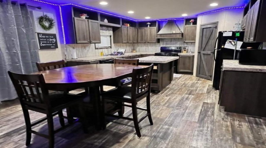 1810 Juarez Ave, Zapata, Texas 78076, 3 Bedrooms Bedrooms, 5 Rooms Rooms,2 BathroomsBathrooms,Residential,For Sale,1810 Juarez Ave,20255169