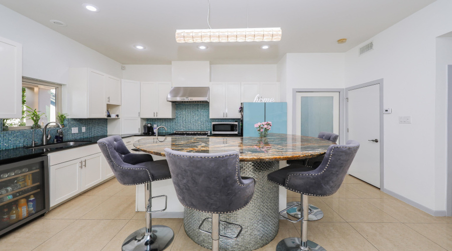 2906 Chaucer Dr, Laredo, Texas 78041, 4 Bedrooms Bedrooms, 7 Rooms Rooms,3 BathroomsBathrooms,Residential,For Sale,2906 Chaucer Dr,20255171