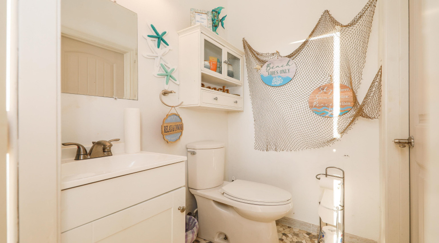 2906 Chaucer Dr, Laredo, Texas 78041, 4 Bedrooms Bedrooms, 7 Rooms Rooms,3 BathroomsBathrooms,Residential,For Sale,2906 Chaucer Dr,20255171