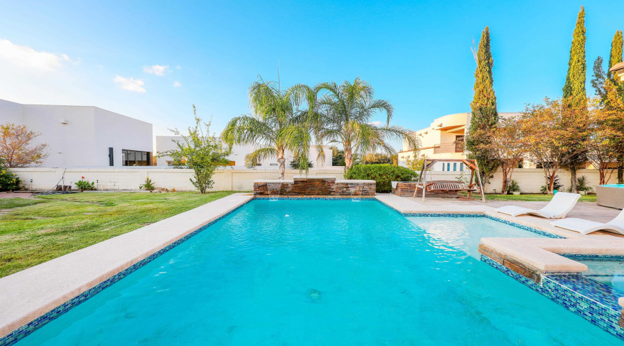 2906 Chaucer Dr, Laredo, Texas 78041, 4 Bedrooms Bedrooms, 7 Rooms Rooms,3 BathroomsBathrooms,Residential,For Sale,2906 Chaucer Dr,20255171