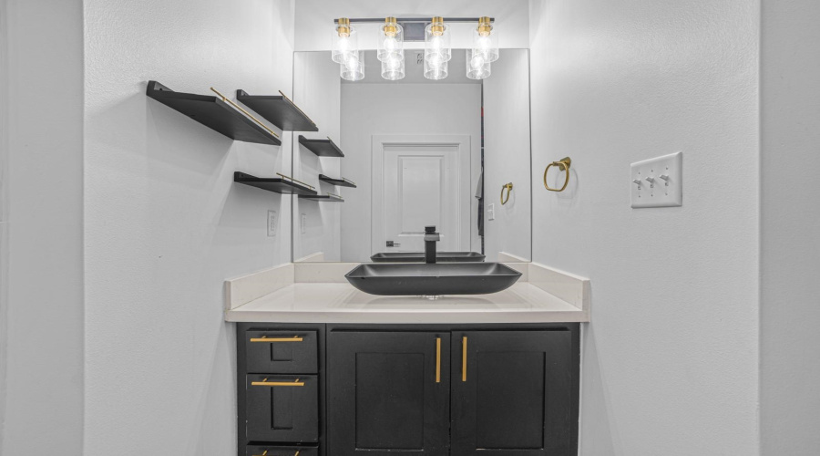 3504 Jorge Sosa, Laredo, Texas 78046, 3 Bedrooms Bedrooms, 3 Rooms Rooms,2 BathroomsBathrooms,Residential,For Rent,3504 Jorge Sosa,20255173