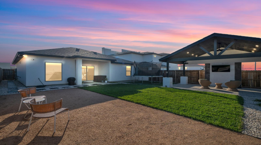 3504 Jorge Sosa, Laredo, Texas 78046, 3 Bedrooms Bedrooms, 3 Rooms Rooms,2 BathroomsBathrooms,Residential,For Rent,3504 Jorge Sosa,20255173