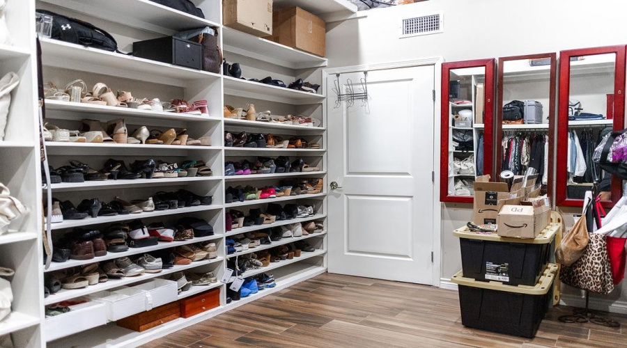 209 Gumwood Ln, Laredo, Texas 78041, 3 Bedrooms Bedrooms, 5 Rooms Rooms,3 BathroomsBathrooms,Residential,For Sale,209 Gumwood Ln,20255174