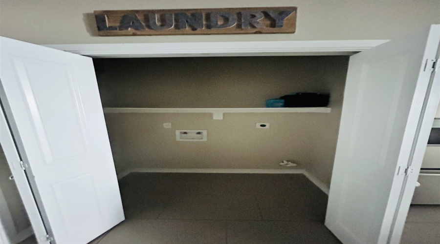 7913 Elka Lp, Laredo, Texas 78045, 3 Bedrooms Bedrooms, 5 Rooms Rooms,2 BathroomsBathrooms,Residential,For Rent,7913 Elka Lp,20255175