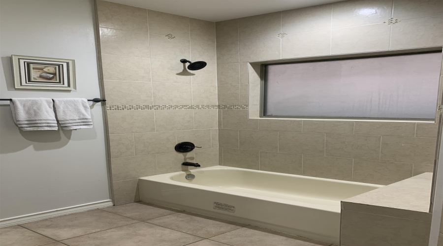 307 Michoacan Loop, Laredo, Texas 78045, 3 Bedrooms Bedrooms, 6 Rooms Rooms,2 BathroomsBathrooms,Residential,For Rent,307 Michoacan Loop,20255177