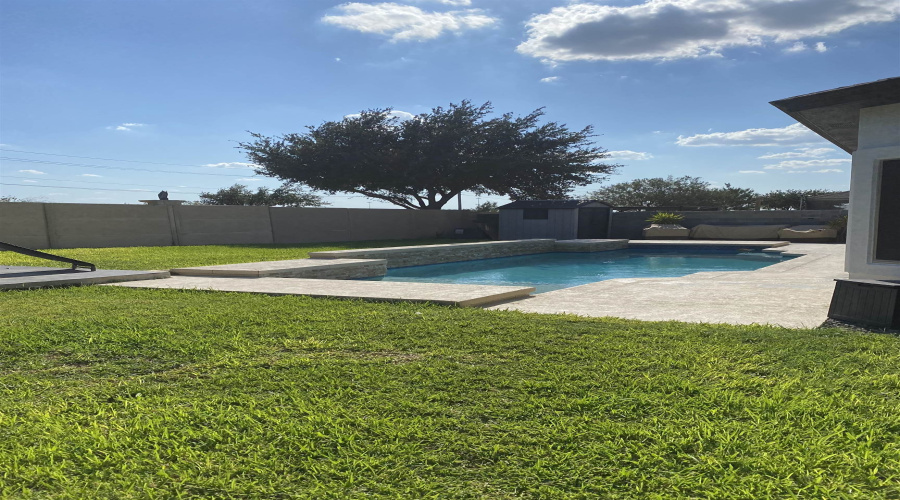 307 Michoacan Loop, Laredo, Texas 78045, 3 Bedrooms Bedrooms, 6 Rooms Rooms,2 BathroomsBathrooms,Residential,For Rent,307 Michoacan Loop,20255177