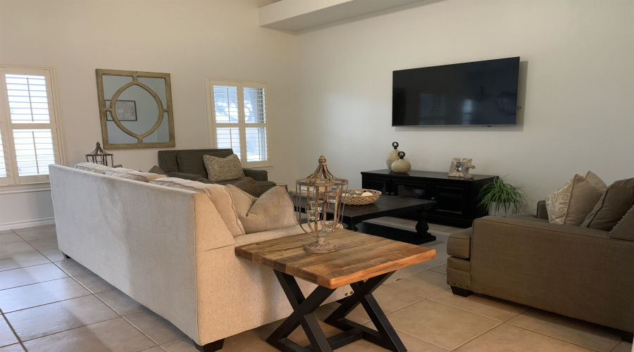 307 Michoacan Loop, Laredo, Texas 78045, 3 Bedrooms Bedrooms, 6 Rooms Rooms,2 BathroomsBathrooms,Residential,For Rent,307 Michoacan Loop,20255177