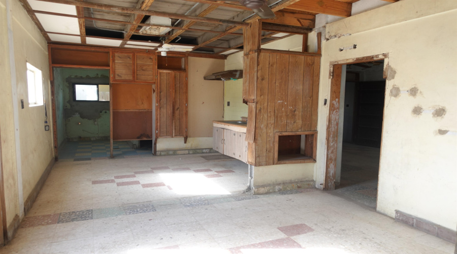 1518 Santa Cleotilde Ave, laredo, Texas 78040, 2 Bedrooms Bedrooms, 4 Rooms Rooms,Residential,For Sale,1518 Santa Cleotilde Ave,20255179