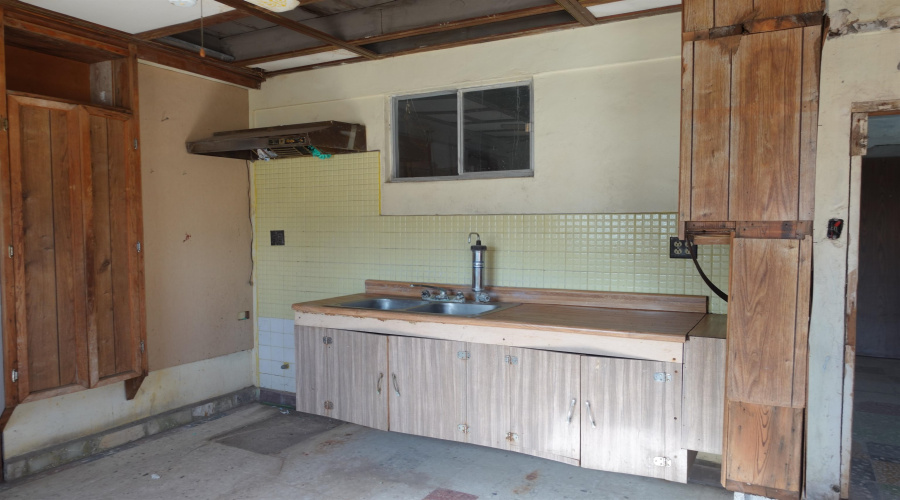 1518 Santa Cleotilde Ave, laredo, Texas 78040, 2 Bedrooms Bedrooms, 4 Rooms Rooms,Residential,For Sale,1518 Santa Cleotilde Ave,20255179