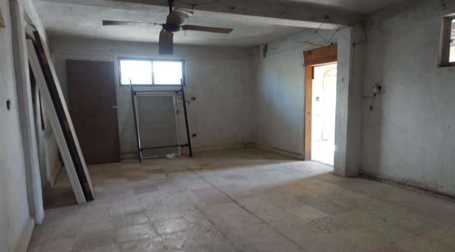 1518 Santa Cleotilde Ave, laredo, Texas 78040, 2 Bedrooms Bedrooms, 4 Rooms Rooms,Residential,For Sale,1518 Santa Cleotilde Ave,20255179