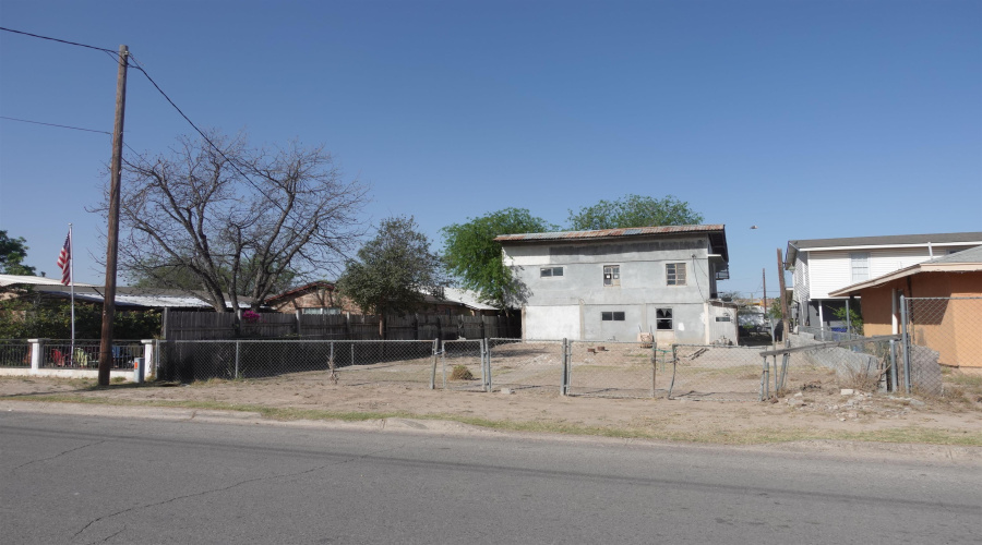 1518 Santa Cleotilde Ave, laredo, Texas 78040, 2 Bedrooms Bedrooms, 4 Rooms Rooms,Residential,For Sale,1518 Santa Cleotilde Ave,20255179