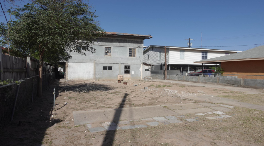 1518 Santa Cleotilde Ave, laredo, Texas 78040, 2 Bedrooms Bedrooms, 4 Rooms Rooms,Residential,For Sale,1518 Santa Cleotilde Ave,20255179