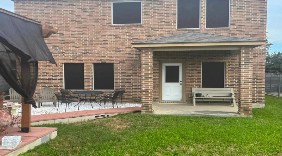 332 Kahlo Lp, Laredo, Texas 78045, 3 Bedrooms Bedrooms, 6 Rooms Rooms,2 BathroomsBathrooms,Residential,For Rent,332 Kahlo Lp,20255182