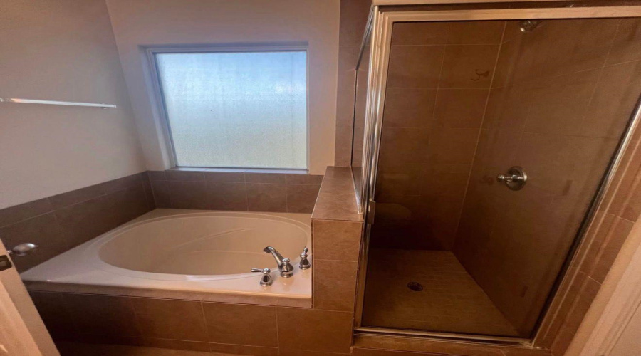 332 Kahlo Lp, Laredo, Texas 78045, 3 Bedrooms Bedrooms, 6 Rooms Rooms,2 BathroomsBathrooms,Residential,For Rent,332 Kahlo Lp,20255182