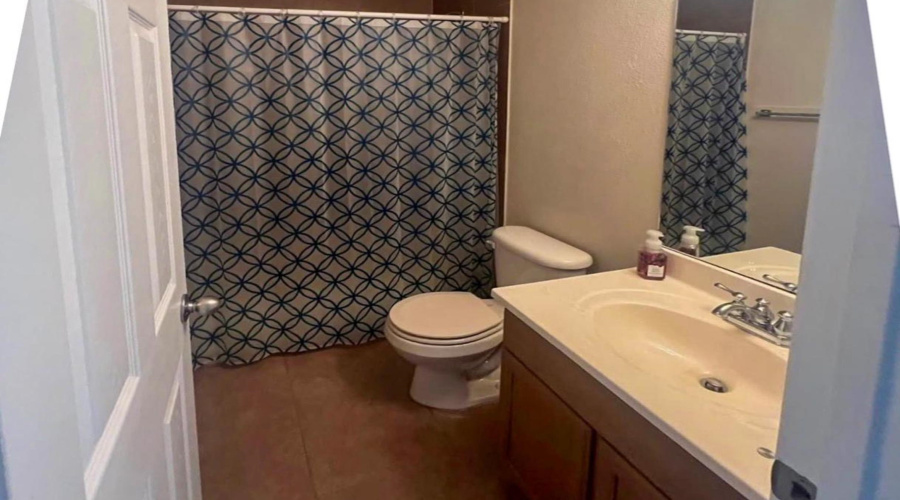 332 Kahlo Lp, Laredo, Texas 78045, 3 Bedrooms Bedrooms, 6 Rooms Rooms,2 BathroomsBathrooms,Residential,For Rent,332 Kahlo Lp,20255182