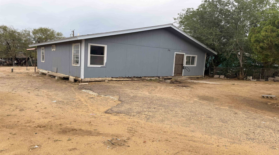 116 Coronado Ave, Laredo, Texas 78043, 2 Bedrooms Bedrooms, 7 Rooms Rooms,2 BathroomsBathrooms,Residential,For Sale,116 Coronado Ave,20255186