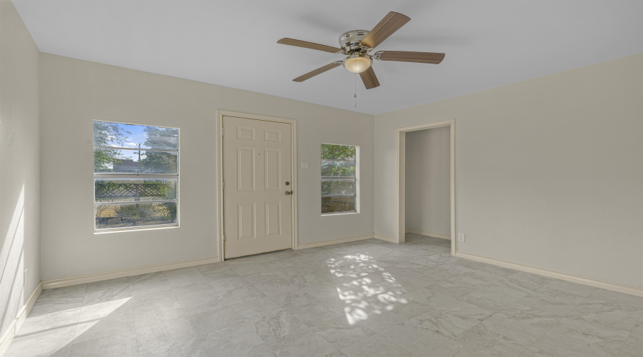 2103 Bismark St, Laredo, Texas 78043, ,Multi-family,For Sale,2103 Bismark St,20255192