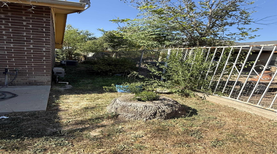 604 Bayonne Ln, LAREDO, Texas 78045, 3 Bedrooms Bedrooms, 5 Rooms Rooms,2 BathroomsBathrooms,Residential,For Sale,604 Bayonne Ln,20255191