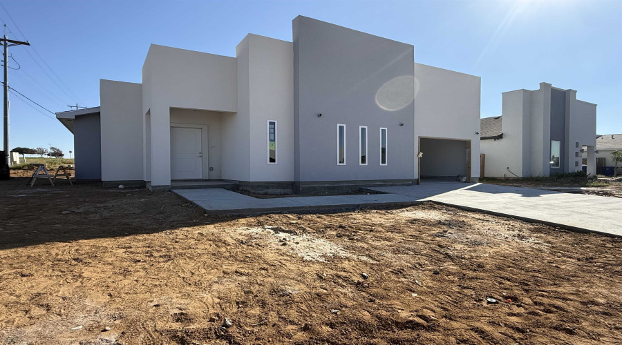 5501 Eva Ct., Laredo, Texas 78046, 3 Bedrooms Bedrooms, 5 Rooms Rooms,2 BathroomsBathrooms,Residential,For Sale,5501 Eva Ct.,20255193