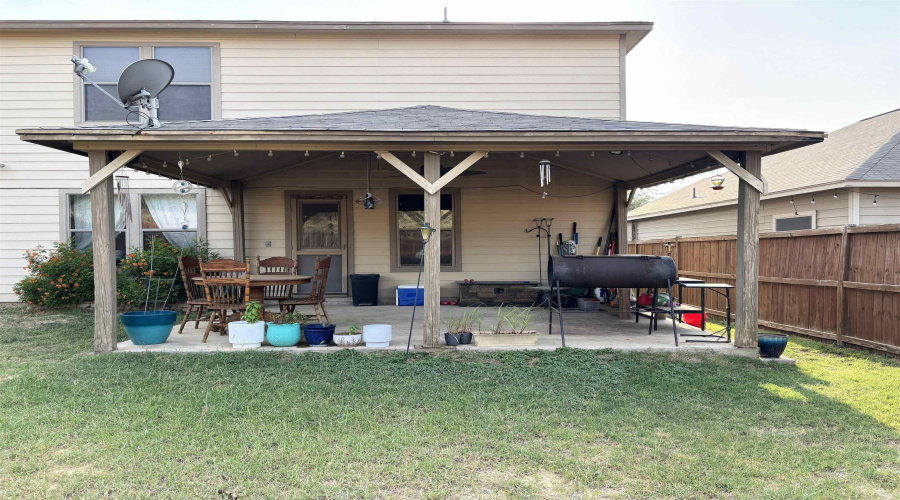 405 Almeja Dr, Laredo, Texas 78043, 3 Bedrooms Bedrooms, 6 Rooms Rooms,2 BathroomsBathrooms,Residential,For Sale,405 Almeja Dr,20255194