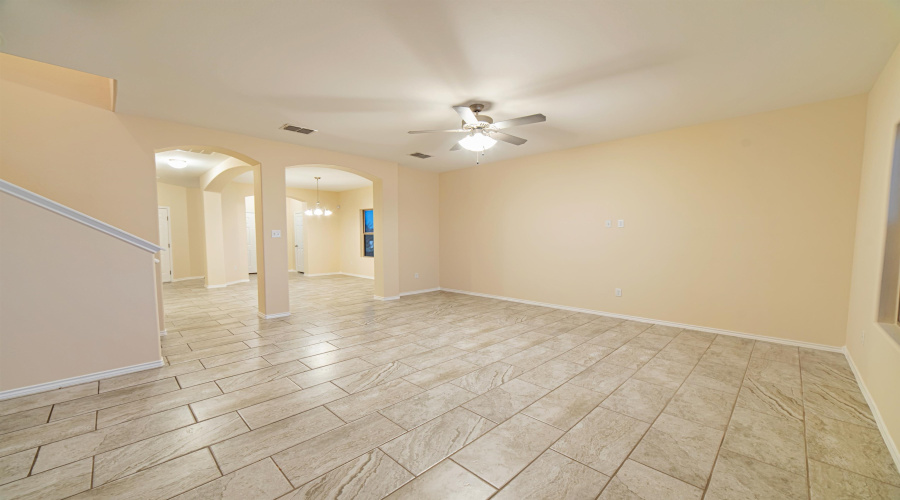 3305 Charolais Dr., Laredo, Texas 78046, 5 Bedrooms Bedrooms, 8 Rooms Rooms,3 BathroomsBathrooms,Residential,For Sale,3305 Charolais Dr.,20255197