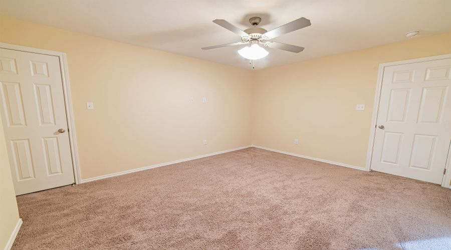 3305 Charolais Dr., Laredo, Texas 78046, 5 Bedrooms Bedrooms, 8 Rooms Rooms,3 BathroomsBathrooms,Residential,For Sale,3305 Charolais Dr.,20255197