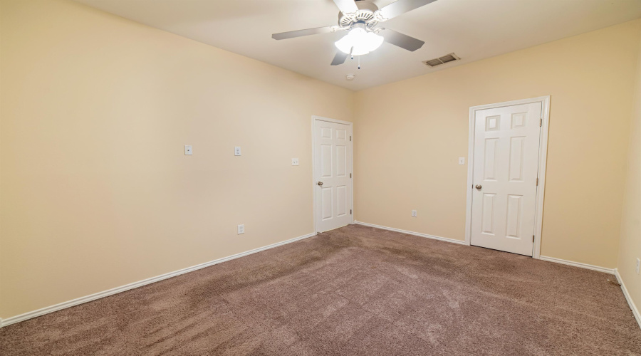 3305 Charolais Dr., Laredo, Texas 78046, 5 Bedrooms Bedrooms, 8 Rooms Rooms,3 BathroomsBathrooms,Residential,For Sale,3305 Charolais Dr.,20255197