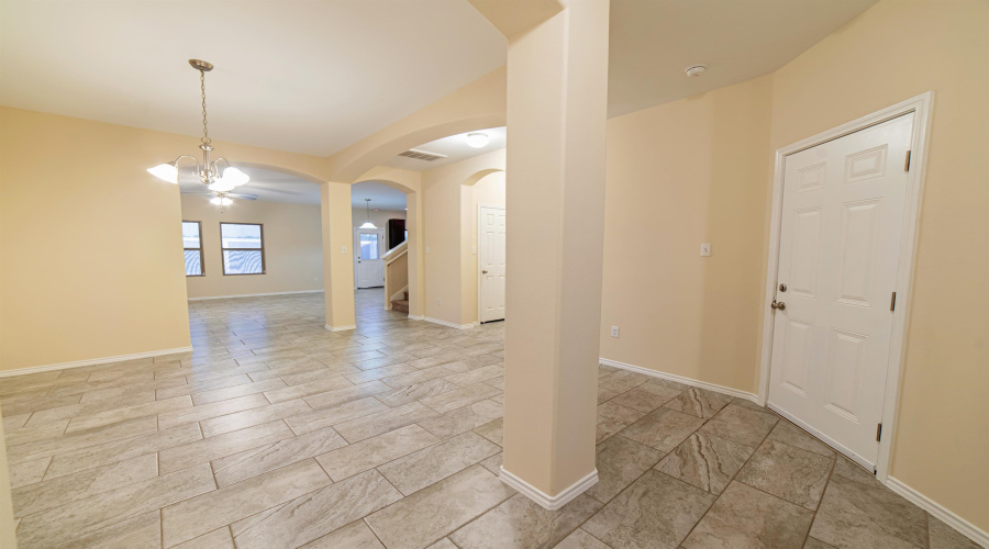 3305 Charolais Dr., Laredo, Texas 78046, 5 Bedrooms Bedrooms, 8 Rooms Rooms,3 BathroomsBathrooms,Residential,For Sale,3305 Charolais Dr.,20255197