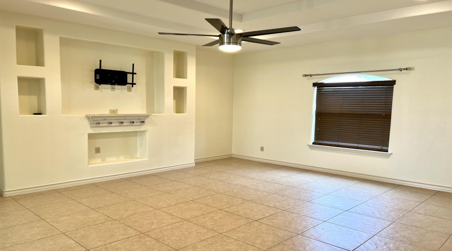 3909 Aidin St, Laredo, Texas 78045, 3 Bedrooms Bedrooms, 5 Rooms Rooms,2 BathroomsBathrooms,Residential,For Rent,3909 Aidin St,20255199