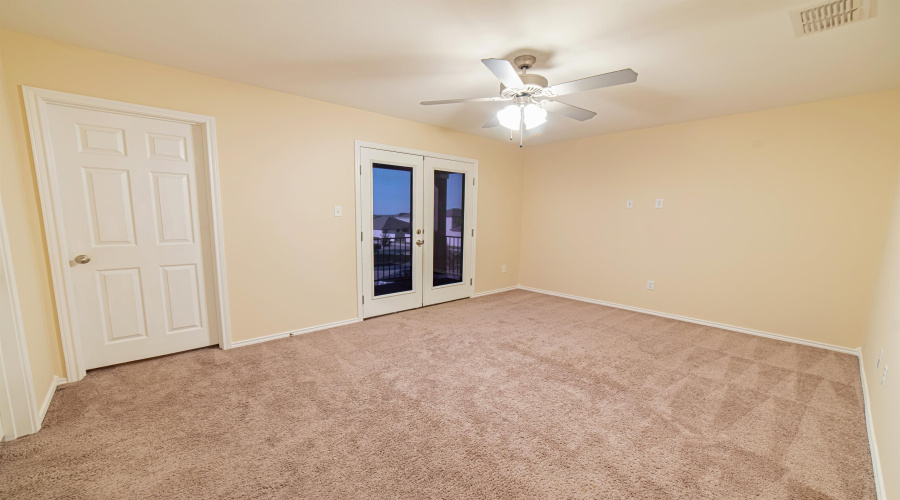 3305 Charolais Dr., Laredo, Texas 78046, 5 Bedrooms Bedrooms, 8 Rooms Rooms,3 BathroomsBathrooms,Residential,For Rent,3305 Charolais Dr.,20255201