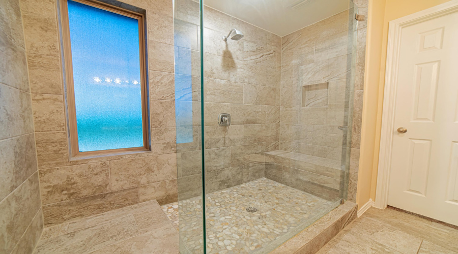 3305 Charolais Dr., Laredo, Texas 78046, 5 Bedrooms Bedrooms, 8 Rooms Rooms,3 BathroomsBathrooms,Residential,For Rent,3305 Charolais Dr.,20255201