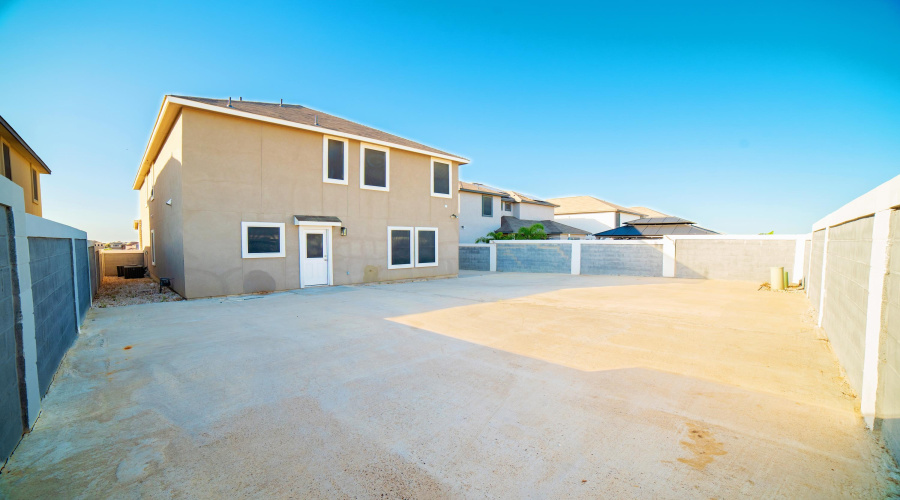 3305 Charolais Dr., Laredo, Texas 78046, 5 Bedrooms Bedrooms, 8 Rooms Rooms,3 BathroomsBathrooms,Residential,For Rent,3305 Charolais Dr.,20255201