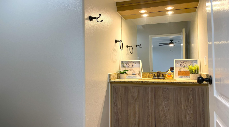 5801 Moses Lp., Laredo, Texas 78046, 3 Bedrooms Bedrooms, 6 Rooms Rooms,2 BathroomsBathrooms,Residential,For Sale,5801 Moses Lp.,20255204