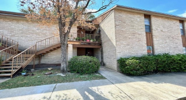 100 E Hillside Rd, Laredo, Texas 78041, 2 Bedrooms Bedrooms, 4 Rooms Rooms,1 BathroomBathrooms,Residential,For Rent,100 E Hillside Rd,20255205