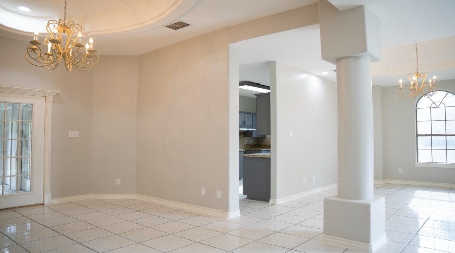 8801 Justice Dr, Laredo, Texas 78045, 3 Bedrooms Bedrooms, 5 Rooms Rooms,3 BathroomsBathrooms,Residential,For Rent,8801 Justice Dr,20255209