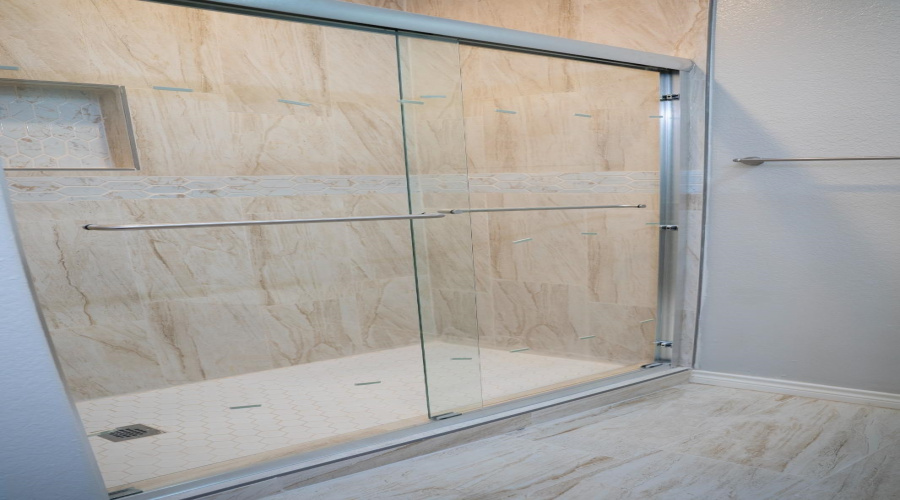 8801 Justice Dr, Laredo, Texas 78045, 3 Bedrooms Bedrooms, 5 Rooms Rooms,3 BathroomsBathrooms,Residential,For Rent,8801 Justice Dr,20255209