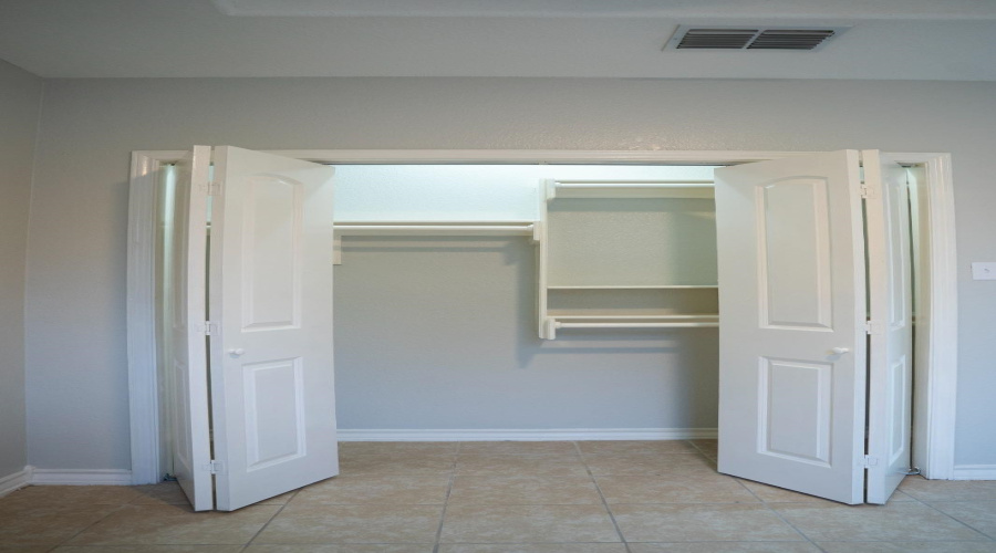 8801 Justice Dr, Laredo, Texas 78045, 3 Bedrooms Bedrooms, 5 Rooms Rooms,3 BathroomsBathrooms,Residential,For Rent,8801 Justice Dr,20255209