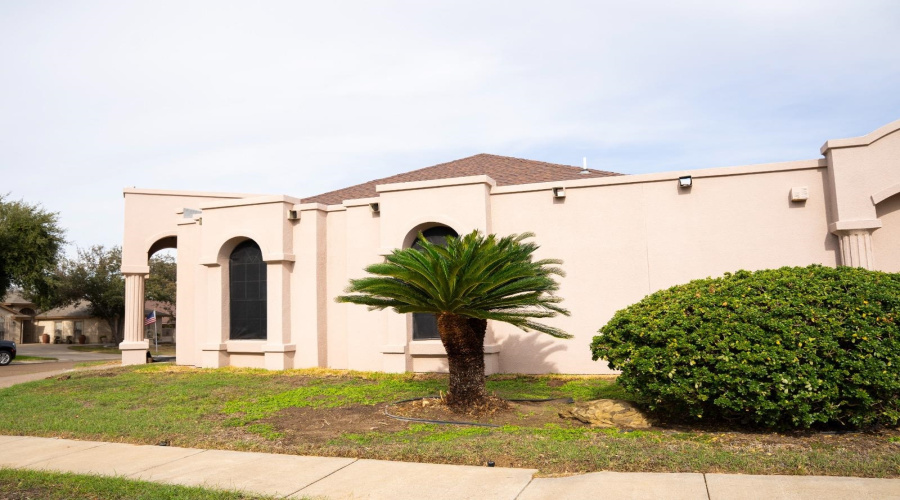 8801 Justice Dr, Laredo, Texas 78045, 3 Bedrooms Bedrooms, 5 Rooms Rooms,3 BathroomsBathrooms,Residential,For Rent,8801 Justice Dr,20255209