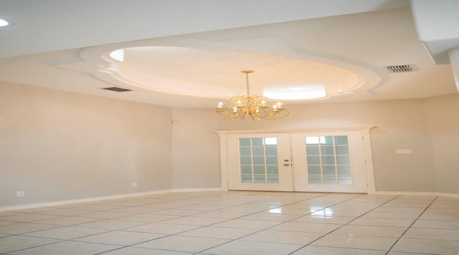 8801 Justice Dr, Laredo, Texas 78045, 3 Bedrooms Bedrooms, 5 Rooms Rooms,3 BathroomsBathrooms,Residential,For Rent,8801 Justice Dr,20255209