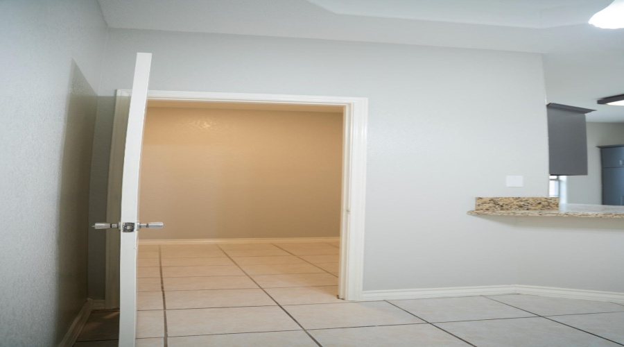 8801 Justice Dr, Laredo, Texas 78045, 3 Bedrooms Bedrooms, 5 Rooms Rooms,3 BathroomsBathrooms,Residential,For Rent,8801 Justice Dr,20255209