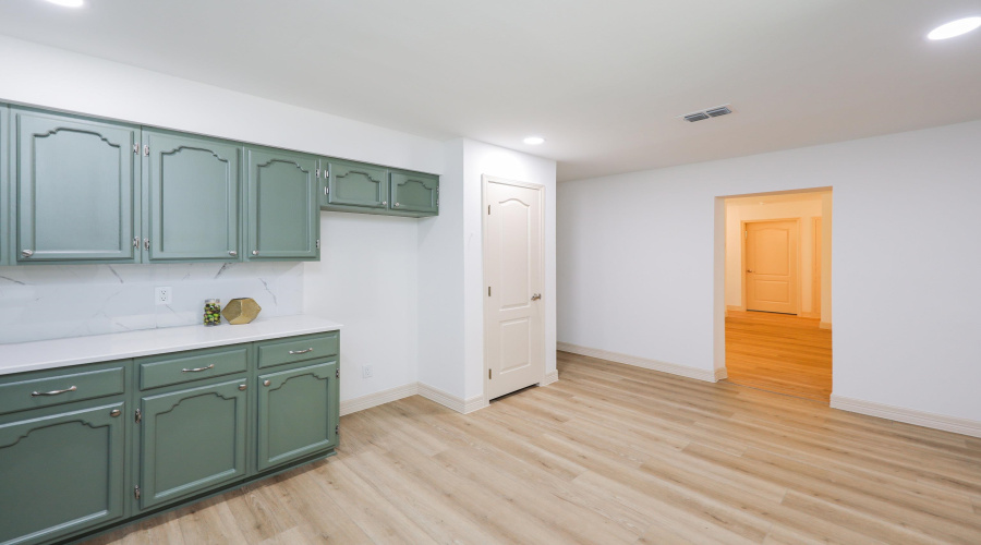 2318 Locust St, laredo, Texas 78040, 4 Bedrooms Bedrooms, 6 Rooms Rooms,3 BathroomsBathrooms,Residential,For Sale,2318 Locust St,20255211