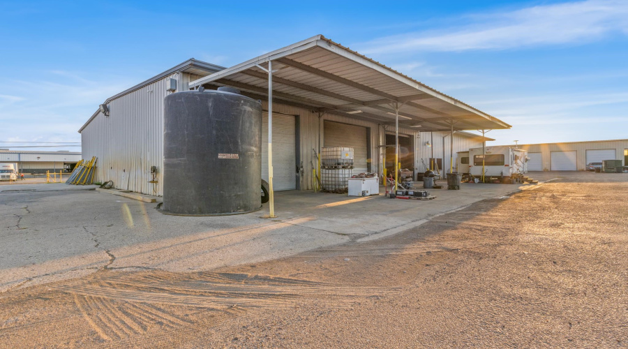 8210 San Gabriel Dr, Laredo, Texas 78045, 1 Bedroom Bedrooms, 21 Rooms Rooms,4 BathroomsBathrooms,Commercial/industrial,For Sale,8210 San Gabriel Dr,20255215