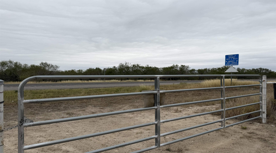 24 miles State Hwy 359, Aguilares, Texas 78369, ,Land,For Sale,24 miles State Hwy 359,20255212