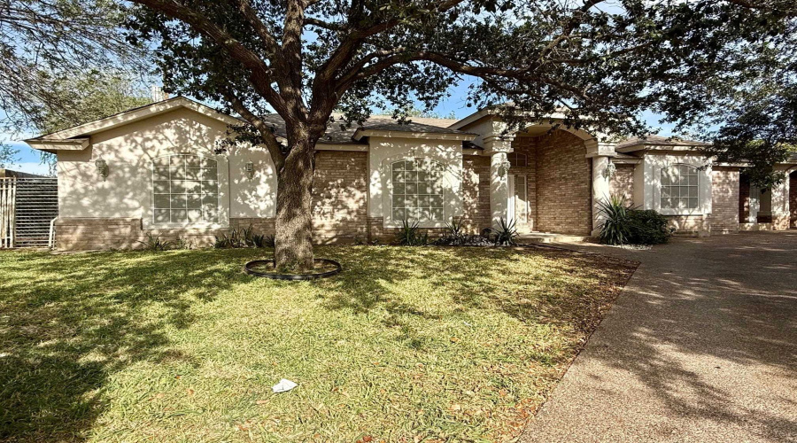 12613 River Bend Cir, Laredo, Texas 78045, 3 Bedrooms Bedrooms, 6 Rooms Rooms,2 BathroomsBathrooms,Residential,For Rent,12613 River Bend Cir,20255216