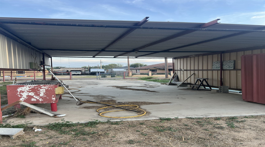 1409 Bravo Ave, Zapata, Texas 78076, 2 Bedrooms Bedrooms, 4 Rooms Rooms,1 BathroomBathrooms,Residential,For Sale,1409 Bravo Ave,20244749