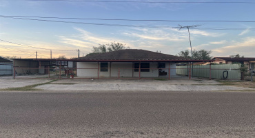 1409 Bravo Ave, Zapata, Texas 78076, 2 Bedrooms Bedrooms, 4 Rooms Rooms,1 BathroomBathrooms,Residential,For Sale,1409 Bravo Ave,20244749