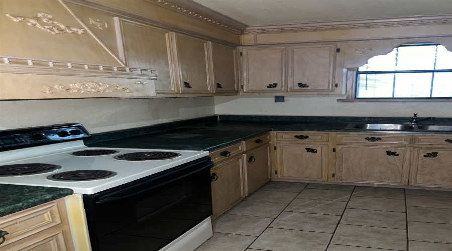 1409 Bravo Ave, Zapata, Texas 78076, 2 Bedrooms Bedrooms, 4 Rooms Rooms,1 BathroomBathrooms,Residential,For Sale,1409 Bravo Ave,20244749