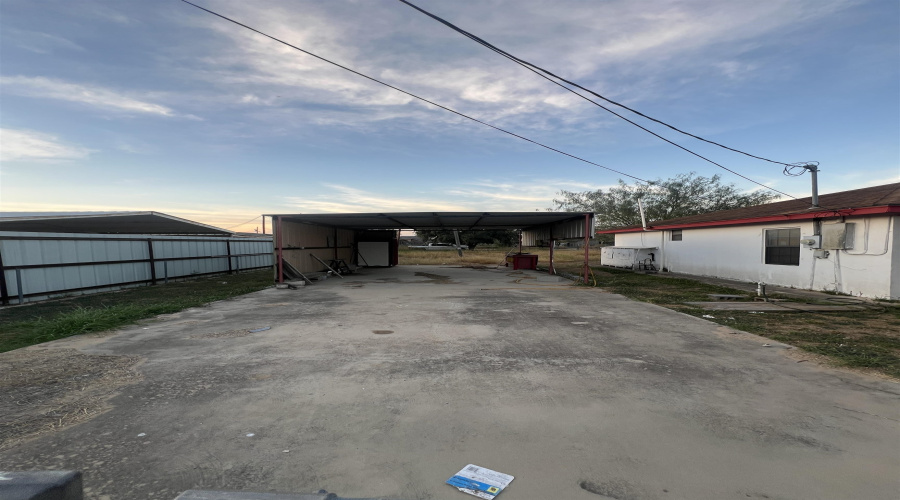 1409 Bravo Ave, Zapata, Texas 78076, 2 Bedrooms Bedrooms, 4 Rooms Rooms,1 BathroomBathrooms,Residential,For Sale,1409 Bravo Ave,20244749